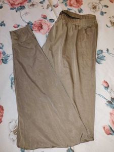 Branded Yoga pants / leggings for women