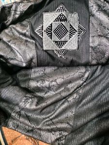 Stylish Grey &amp; Black Saree