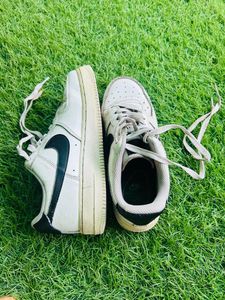 Nike Air Force 1 White Sneakers