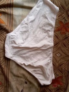 Comfortable Lace Trim Briefs