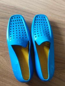 Bright Blue rubber Slip-on Shoes (43)