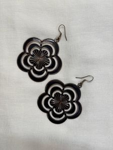 Unique Black Flower Earrings