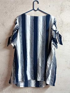 Chic Striped Tie-Sleeve Top Oversized