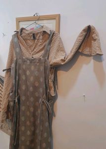 Elegant maxi Set with Tonal Print