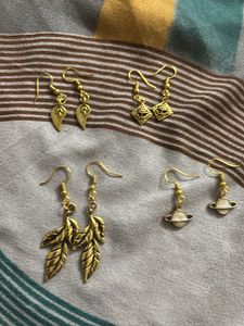4 set of earrings