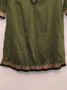 Extremely Elegant Olive Green Embellished Kurta