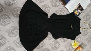 Chic Black Sleeveless Cutout Dress