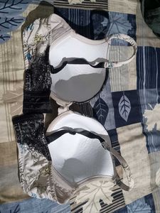 Floral Print Bra with Lace Trim