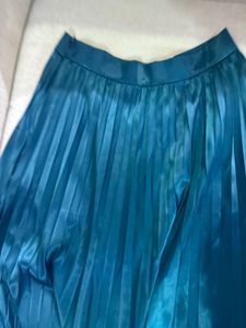 Satin midi Pleated Skirt