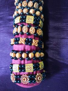 13 pieces om charm bracelets