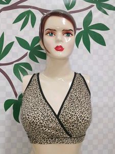 (800)Leopard Print Crop Top
