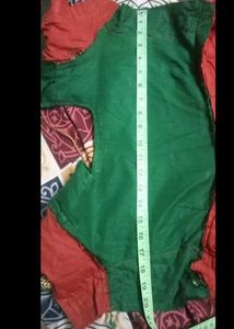 Beautiful Red &amp; Green ethnic wear