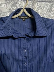 Chic Navy Striped Button-Up shirt