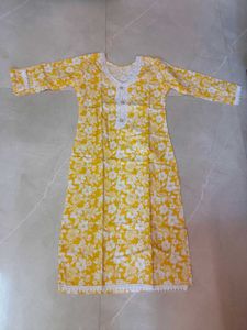 🆕 Floral Kurta Set xs size