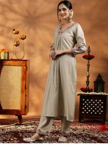 Embroidered kurta set