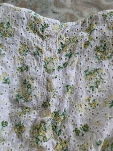 White Floral Embroidered Kurti