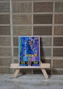 bunch of 7 silver Cricket attax cards