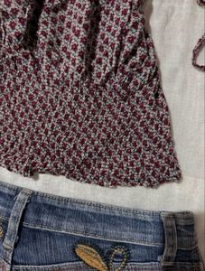 Chic Floral Print Smocked Top