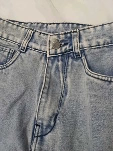 Baggy Light Wash Denim Jeans