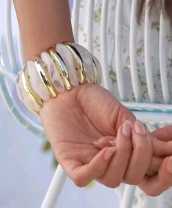 Chic Gold & Marble Bangle Set