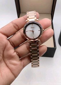 Elegant women Dior Watch