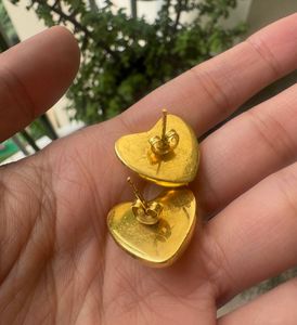 Chic Gold Heart Earrings