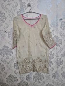Elegant Embroidered Kurta