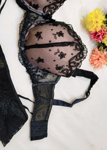 Black Lace Padded embroidery set