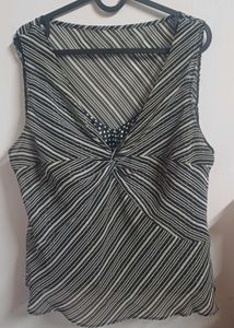 Chic Sleeveless Striped Top