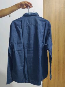 H&M Men's Solid Button-Up Shirt