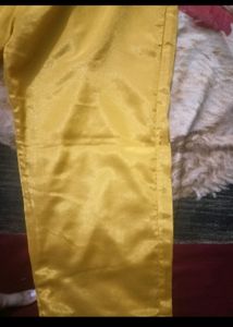 Beautiful Suit And Pant Set With Dupatta
