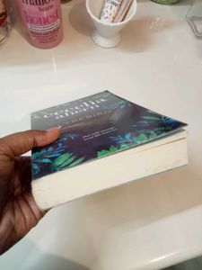 Cecelia Ahern Lyrebird Book