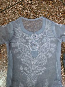 Lucknow Chikankari Kurti
