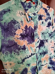 Kurti Or Shrug