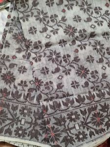 Elegant Cotton Saree with Floral Motifs