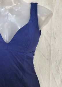 Stunning Navy Blue V-Neck Bodycon Dress