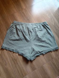 trending Shorts women
