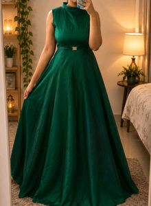 💚Emerald Luxe Green Maxi Gown✨