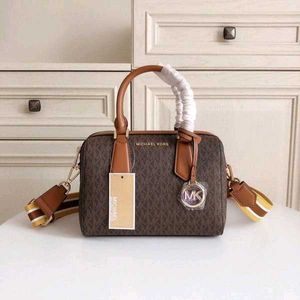 MICHAEL KORSBOSTON SPEEDY HANDBAG( NO BOX)