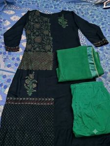 Printed Kurta Set with Dupatta & Pants