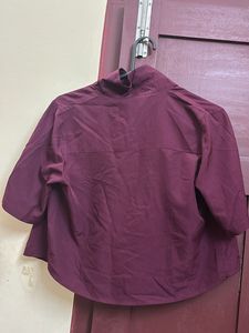 Chic Cropped Collared Button-Up Top