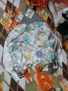 Green Embellished Kurta With Stole