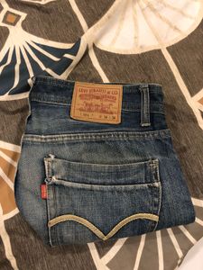 Men's Blue Distressed Denim Jeans