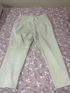 UNIQLO New Classic Beige Trousers
