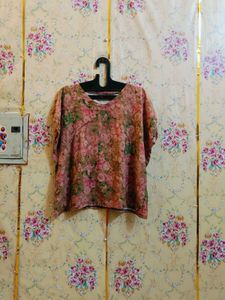 🇳🇿💫🎀Floral Print V-Neck Top