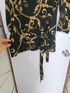 plusS Black Gold Top