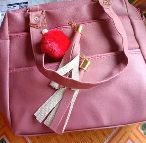 Brand New** Handbag 👜 For Classy Women