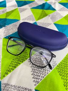 photocromatic Eyeglasses with Case