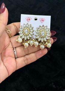Elegant Pearl Dangle Earrings