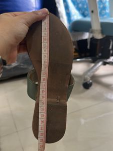Hype Tory Burch Logo Green Leather Flip Flops